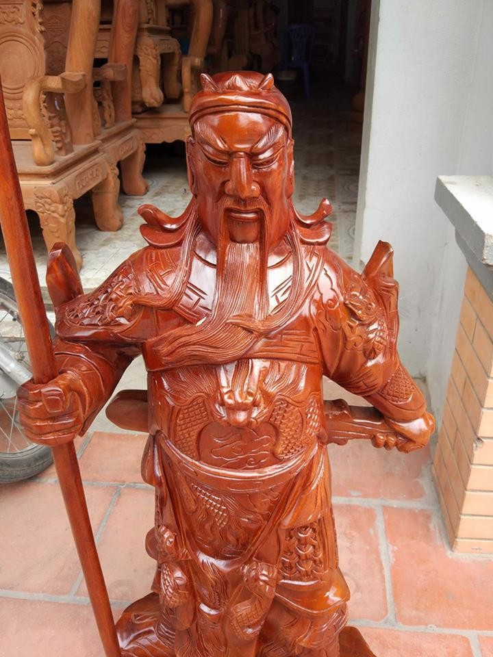 Tượng Quan Công Gỗ Xà Cừ