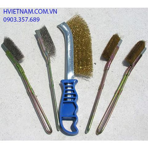 1 Bàn chải đồng cán gỗ 13.500đ/c 1 Bàn chải đồng cán gỗ 13.500đ/c
