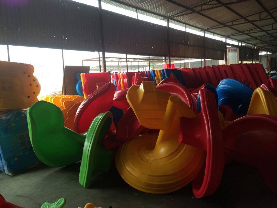 Máng trượt cho khu vui chơi bán rời về tự thi công mọi loại có sẵn hàng