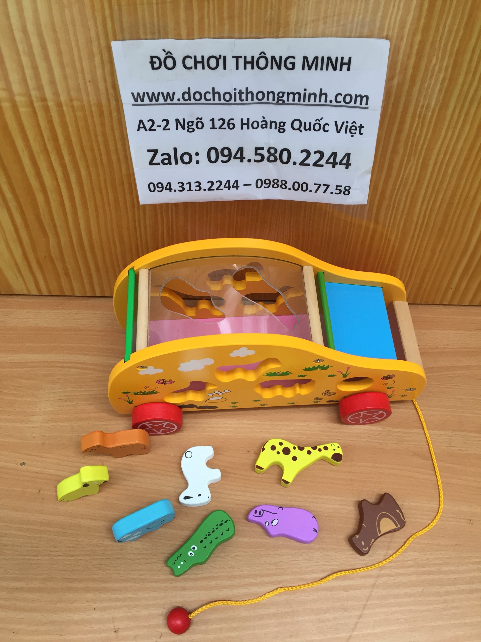 2 Xe thả các con thú ngộ nghĩnh cho bé yêu. 2 Xe thả các con thú ngộ nghĩnh cho bé yêu.