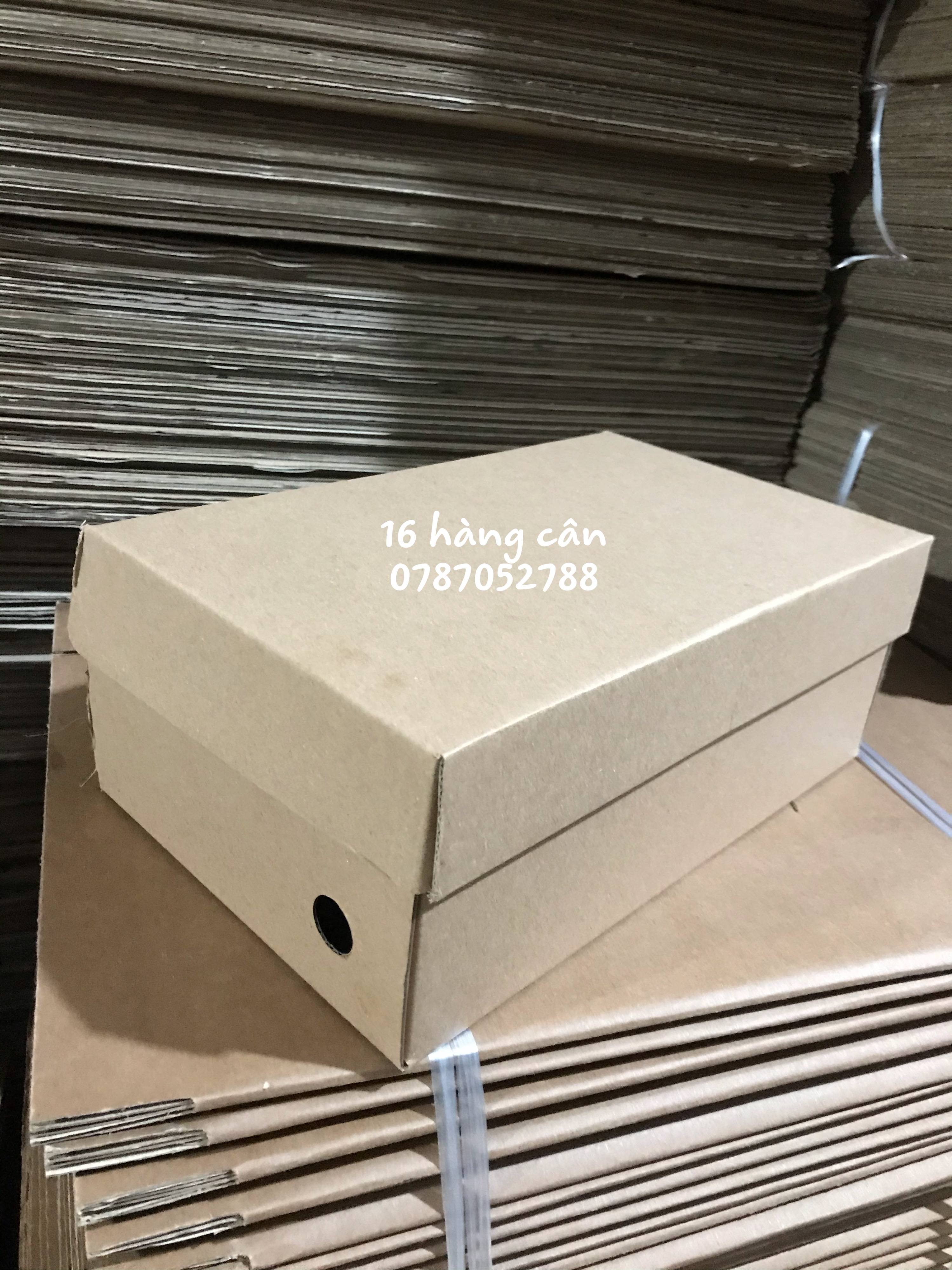4 Hộp thùng carton, giấy bìa, túi giấy karaft các loại 4 Hộp thùng carton, giấy bìa, túi giấy karaft các loại