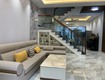 Cho thuê nguyên căn vin marina cầu rào 2 nhfa 4 tầng 75 mchir 35...