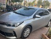 Cần bán nhanh toyota corolla altis 2018 bản 1.8e số tự động 