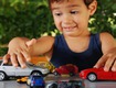 Gợi ý 5 món quà 1/6 cho bé trai yêu xe đồ chơi 