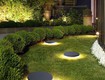 Thiết kế sân vườn hoàn hảo với đèn thả ngoại thất tinh tế 