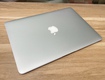 Macbook Air 2017 vỏ nhôm siêu mỏng I5/8Gb/ssd/13.3  đẹp Rẻ 