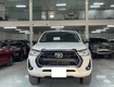 Bán xe toyota hilux 2022 2.4l 4x2 at màu trắng. 