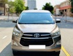 Bán xe toyota innova 2.0e 2019, số sàn, màu đồng. 