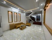 Cho thuê nhà Văn Cao, DT: 90m2, 4 p.ngủ khép kín.