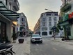 Tôi bán nhà phân lô 5 tầng thang máy cửu việt trâu quỳ gia lâm...