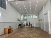 Nhà đẹp q7 xe hơi ngũ trong nhà dt200m2 