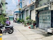 Lê văn quới gần 4 xã giáptân phú hẻm 5m đang kinh doanh phòng khám...