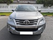 Bán xe toyota fortuner 2.4g 4x2 at 2020, màu bạc. 