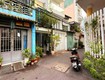 Oto ngủ trước cửa, hẻm 1 trục thông hoàng hoa thám    nơ...