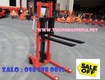 Xe nâng tay cao 500kg nhỏ gọn rất thuận lợi cho công việc 