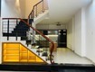 Mặt tiền hàn mặc tử, gần chợ đống đa, 61m2, 3 tầng cứng sạch đẹp, 5.x tỷ