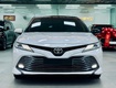 Bán xe toyota camry 2.5q 2020, màu trắng. 