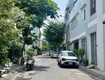 Bán nhà hoàng quốc việt, lô góc 3 mặt thoáng, ô tô vòng quanh, 80m...