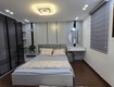 Siêu phẩm hồng hà 7 tầng thang máy 20m ra phố...