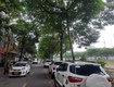 Mặt phố nguyễn đình hoàn   kinh doanh tấp nập   vỉa hè...