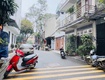 Nhà dân xây 2 thoáng ô tô 46 chỗ đỗ cửa tiện...