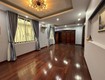 Mặt ngõ thông ô tô vòng quanh gần hồ full nội thất oqe ngay 160m...