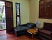 Cho thuê căn studio tầng 2 trong nhà biệt thự ngõ 488 ngọc thụy, long...