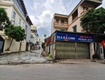 Nhà đẹp  ô tô đỗ cửa   sân chơi rộng  hàng xóm...