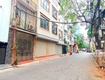 Ngõ nông, ô tô dừng đỗ, gần quận ủy phố hoàng cầu 52m  x 5t x mt...