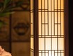 đèn đứng gỗ nhật bản trang trí cửa hàng tinh tế 