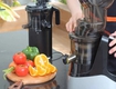 Vì sao cần tháo lắp máy ép trái cây thường xuyên 