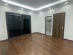 Nhà mới phố ngô gia tự 38 m2 x 5 tầng mặt tiền 3.9m,6.3 tỷ long biên.