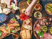 Cung cấp thịt bò, thịt lợn, thịt gà, cá... cho nhà hàng, khách sạn, bar,...