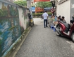 Siêu hiếm   nhỉnh 4 tỷ nhà 2t oto qua cửa nguyễn văn cừ, sổ phân lô....