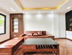 11,5 tỷ: nhà 7 tầng, 49m, mt 4m  ngõ thông ra phố kim giang,...