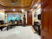 Bán nhà hoàng quốc việt, 40m2, 6 tầng, thang máy xịn 