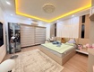 Hiếm, bán nhà ngọc lâm long biên, 6 tầng thang máy view hồ điều hoà...