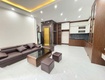 Văn quán nhà đẹp thoáng sáng, nội thất xịn xò, thang máy chạy vù vù,...