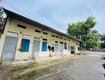 Lô góc nguyễn thị định và đường phan như cẩn đối diện sân bay cũ....