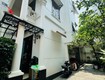 Biệt thự sân vườn dân xây phố ngọc thụy  dt 200m   mt...