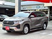 Innova cross v 2025    màu nâu   giá bán 830tr có...