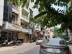 Bán nhà quận tây hồ    5 tầng dân xây   có khe thang máy...