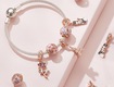 Những Dịp Phù Hợp Để Tặng Vòng Tay Charm Handmade 