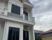 E muốn bán căn nhà để chuyển ra chỗ mới căn nhà ngay sát hồ truyền thống ...