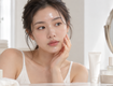 Vì sao vùng chữ T vẫn bóng dù đã chọn kem chống nắng mỏng nhẹ 