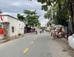 Nhà gần 80m  gần nguyễn văn thệ   view công viên   ngang gần 5m...