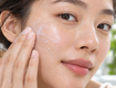 Skincare càng nhiều bước, kem chống nắng càng dễ bị vón 