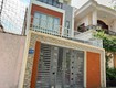 nhà hướng đông, sân trước rộng   cách biển khoảng 1km vĩnh hòa 
