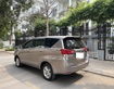 3 Tôi cần bán chiếc xe ô tô Toyota Innova 2.0E màu đồng ánh kim,sx 2018,biên HN