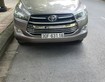 Cần bán xe innova bản E sản xuất 2019 .